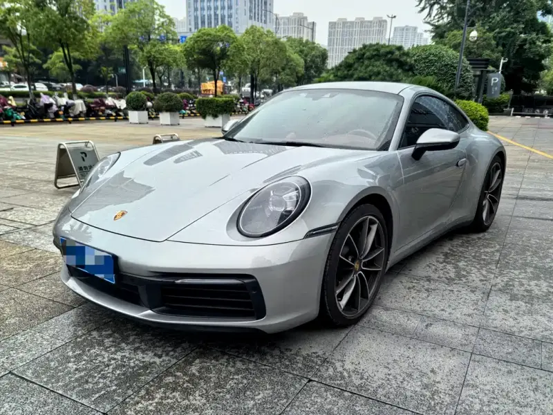 Porsche 911, 2023