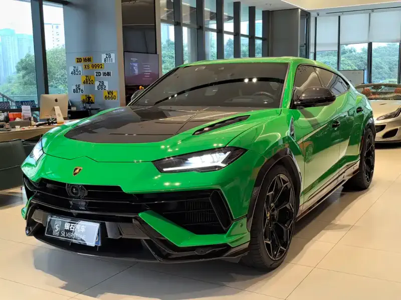 Lamborghini Urus, 2024