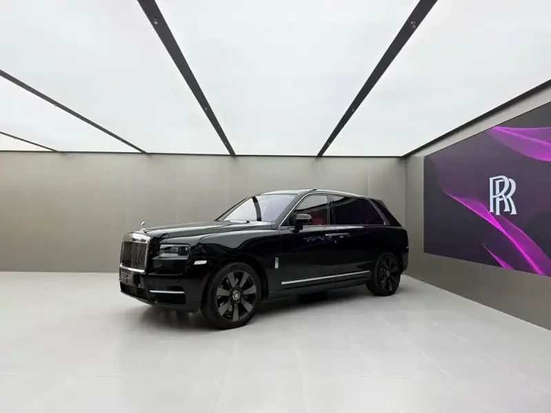 Rolls-Royce Cullinan, 2020