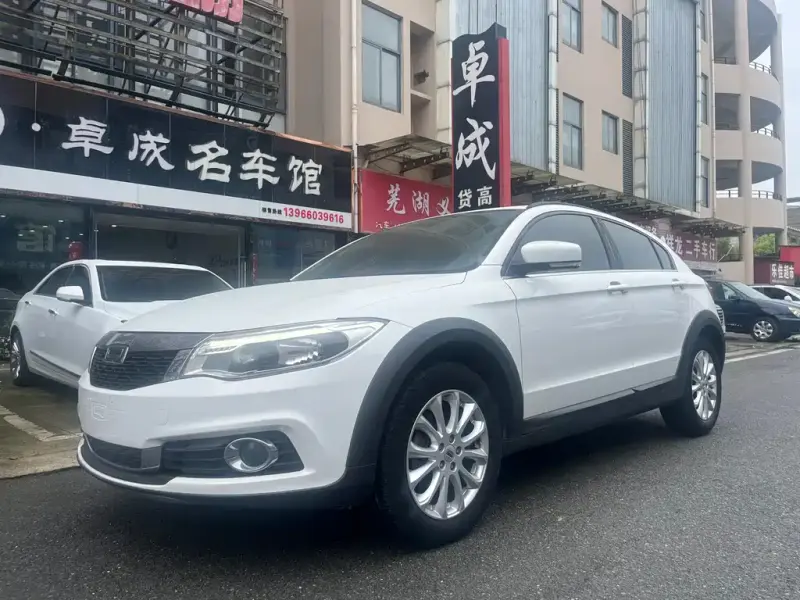 Qoros 3, 2016