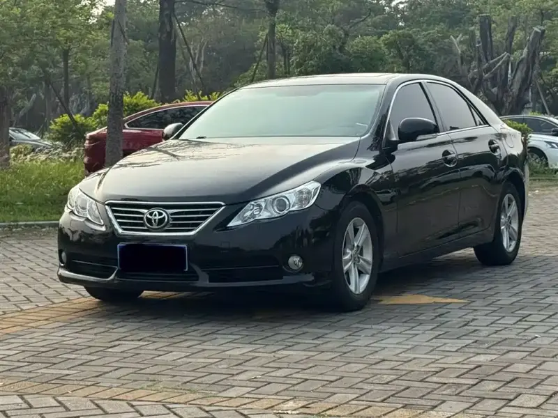 Toyota Reiz, 2011
