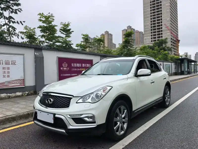 Infiniti QX50, 2016