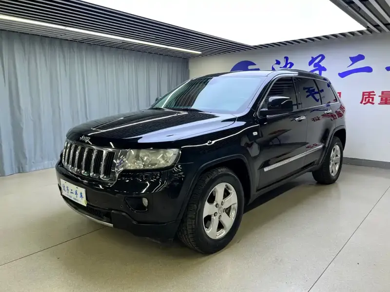 Jeep Grand Cherokee (Import), 2013