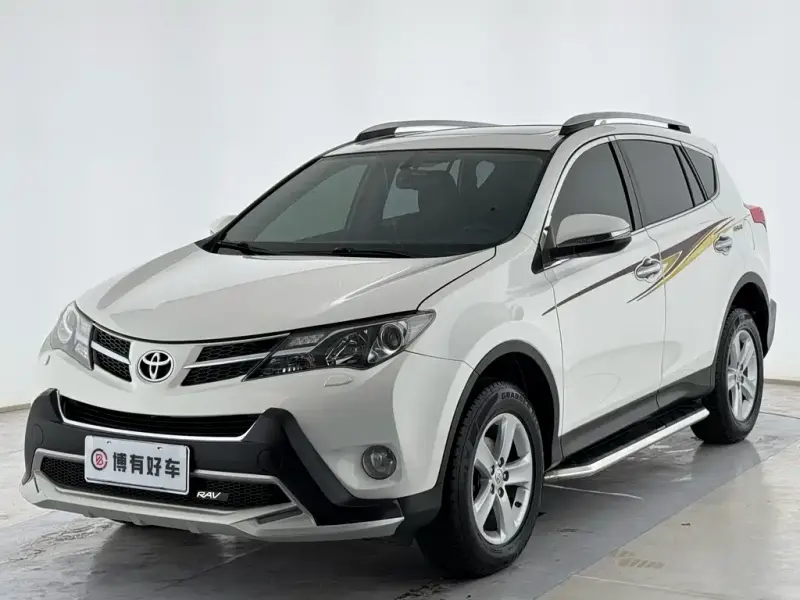 Toyota RAV4, 2015