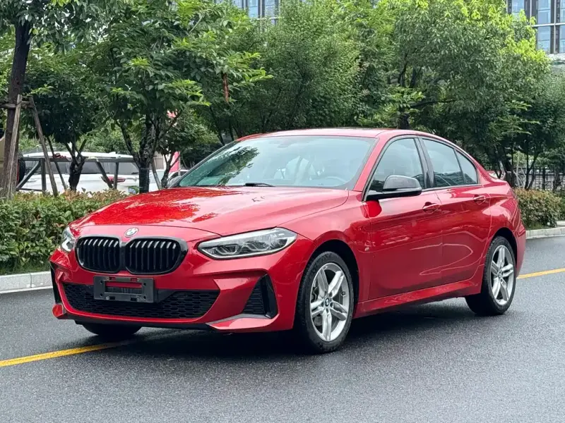 BMW 1 Series, 2021