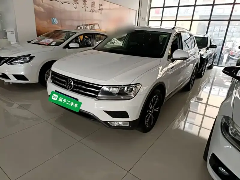 Volkswagen Tiguan L, 2020