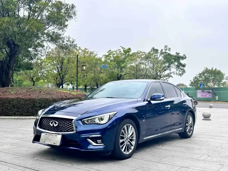 Infiniti Q50L, 2021
