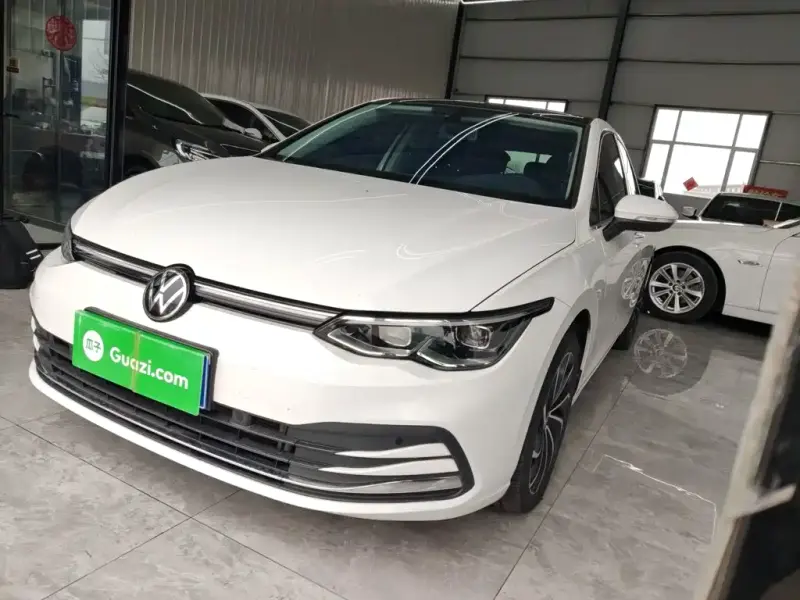 Volkswagen Golf, 2021