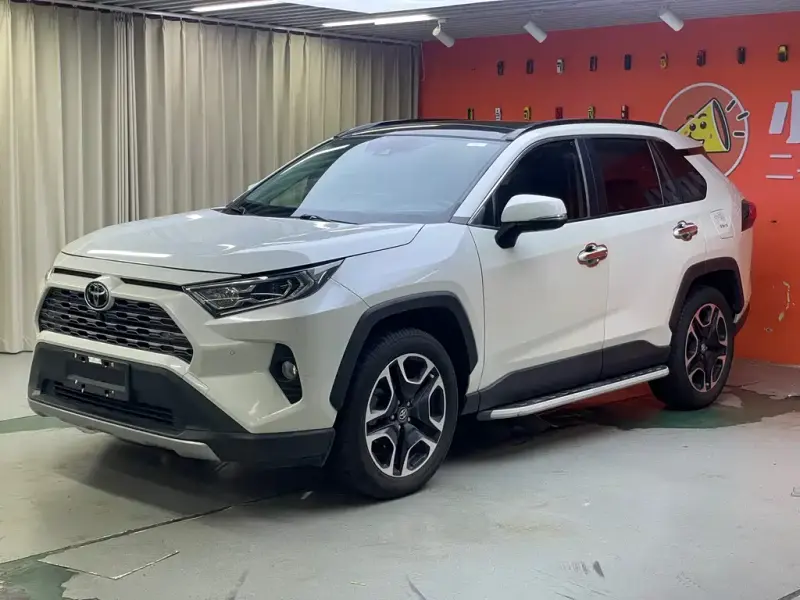 Toyota RAV4, 2021