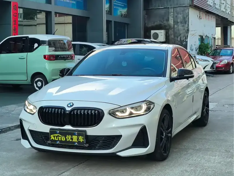 BMW 1 Series, 2023