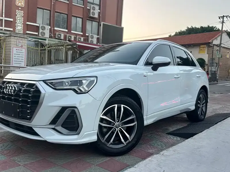 Audi Q3, 2021