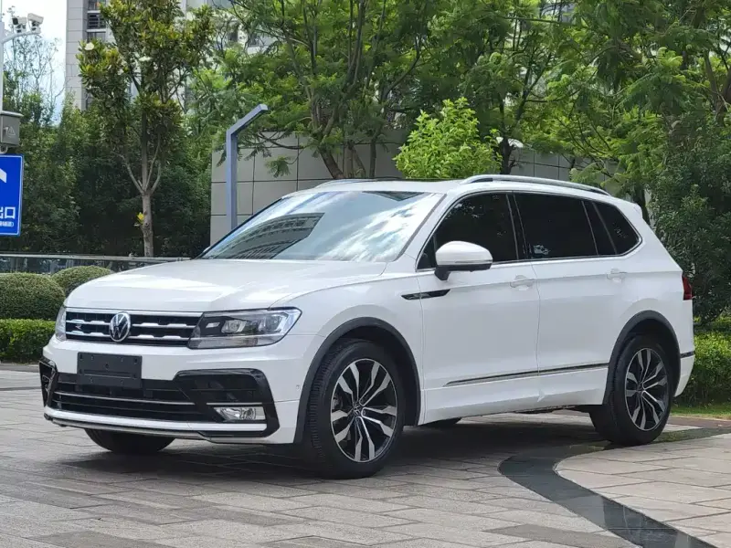 Volkswagen Tiguan L, 2021