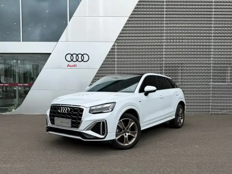 Audi Q2L, 2024