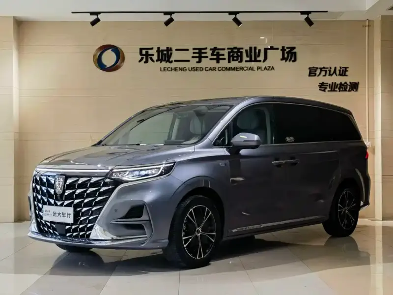 Roewe iMAX8, 2023
