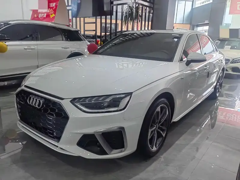 Audi A4L, 2021