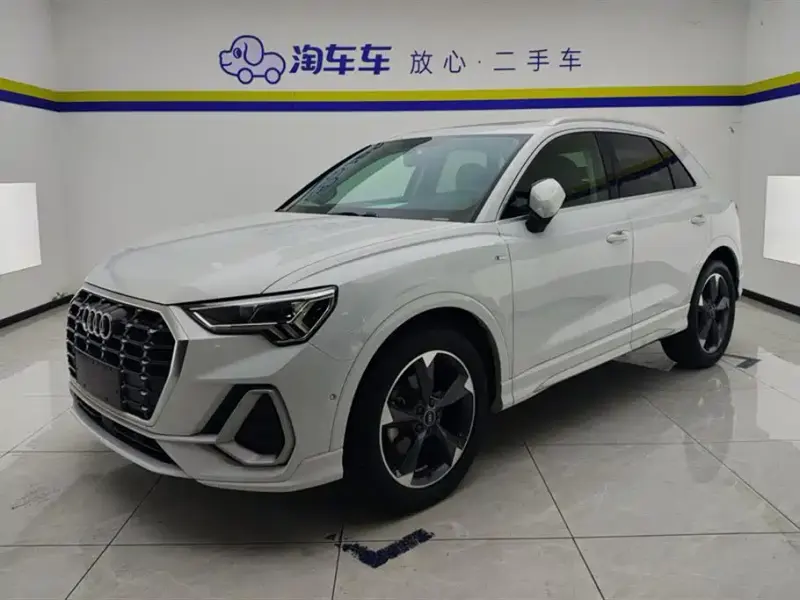 Audi Q3, 2021