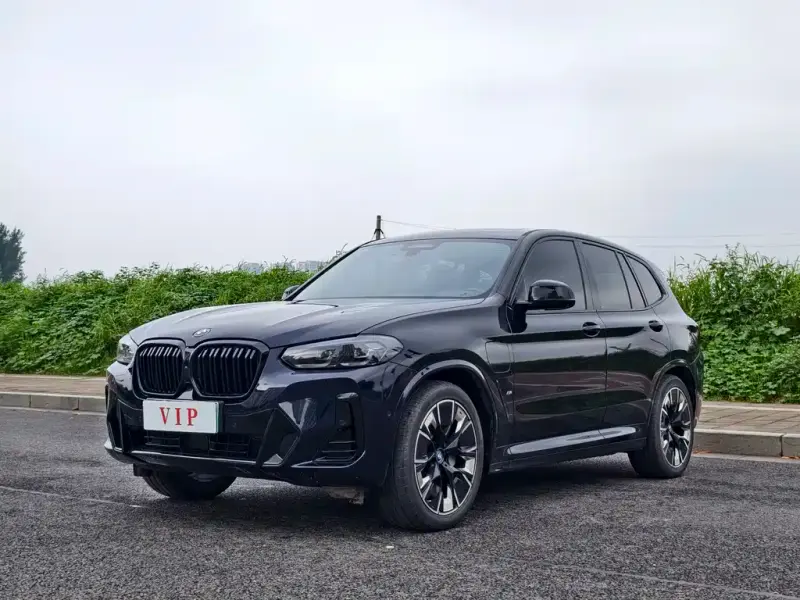 BMW iX3, 2022