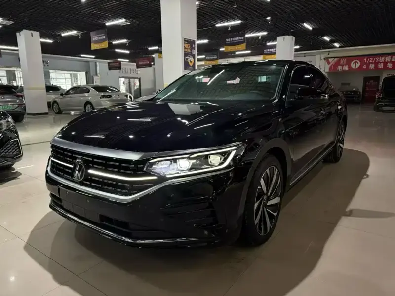 Volkswagen Passat, 2023