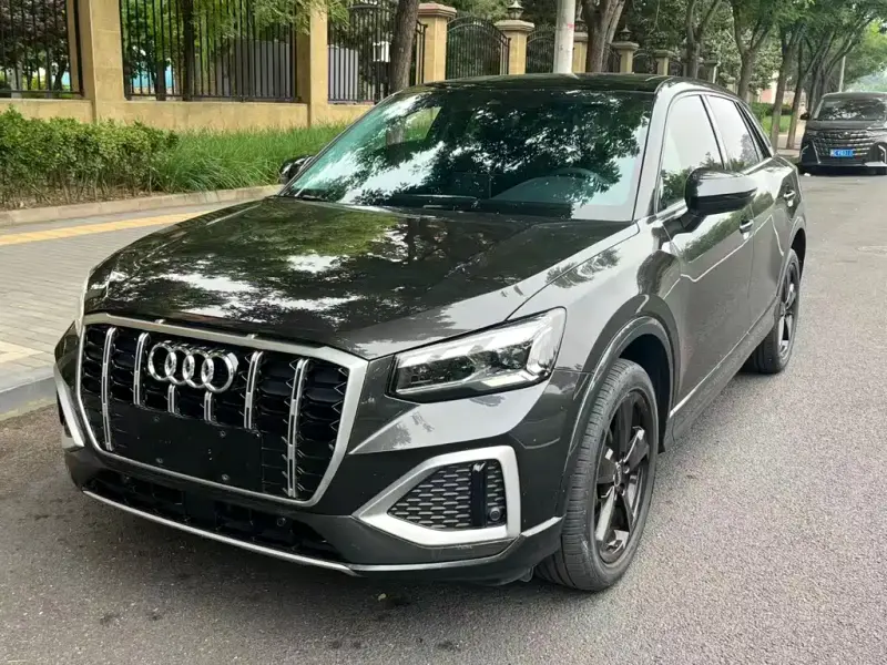 Audi Q2L, 2022