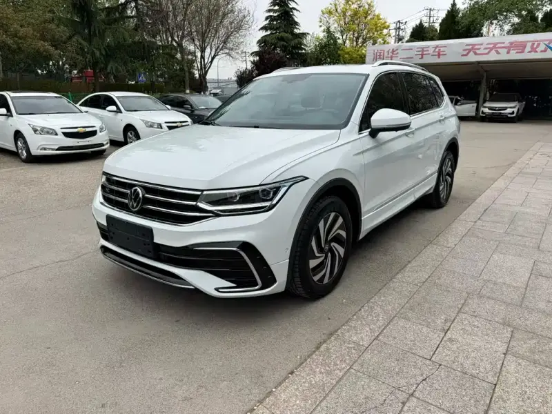 Volkswagen Tiguan L, 2024