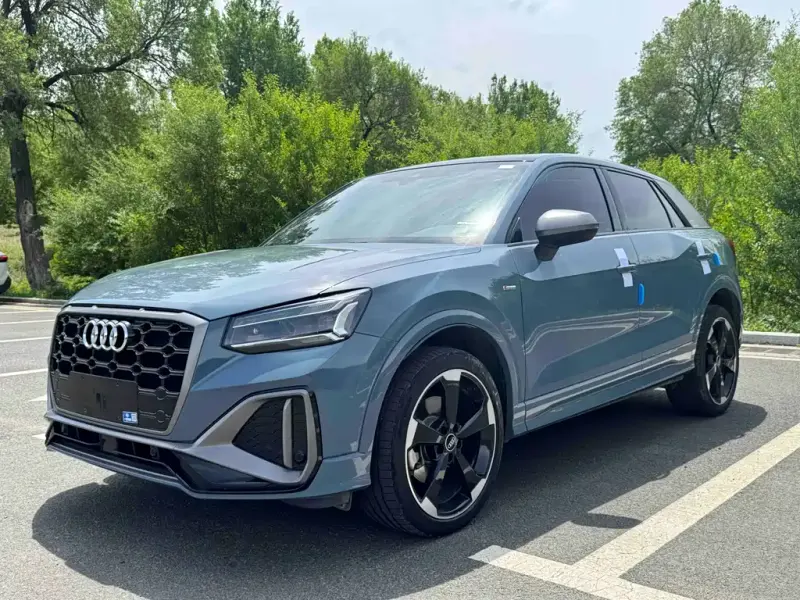 Audi Q2L, 2021