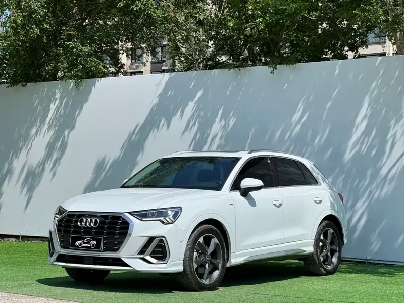 Audi Q3, 2021