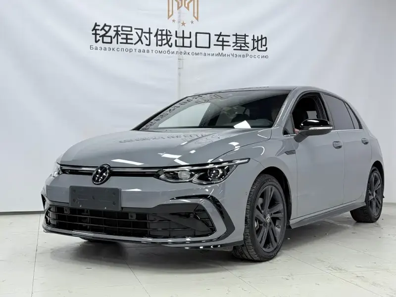 Volkswagen Golf, 2022