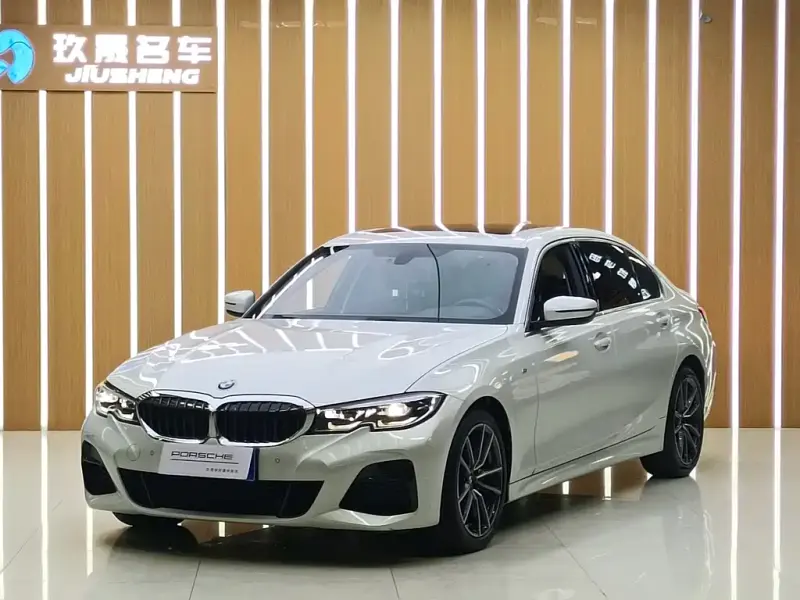 BMW 3 Series, 2022
