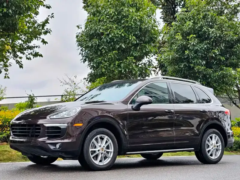 Porsche Cayenne, 2015