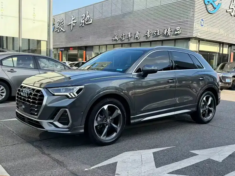Audi Q3, 2022
