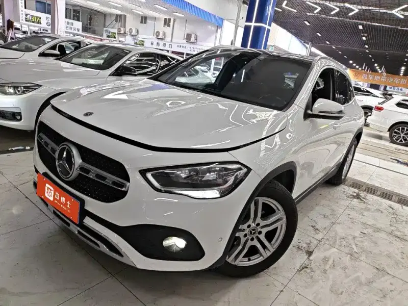 Mercedes-Benz GLA, 2022