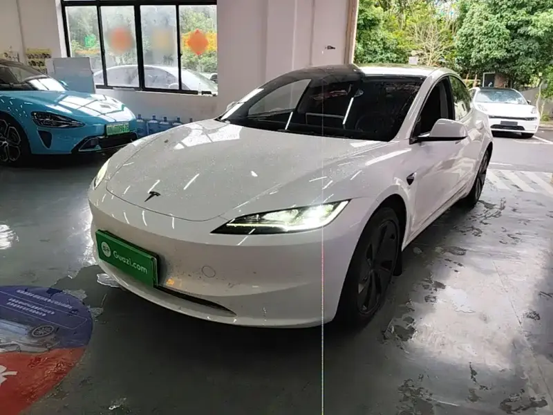 Tesla Model 3, 2025