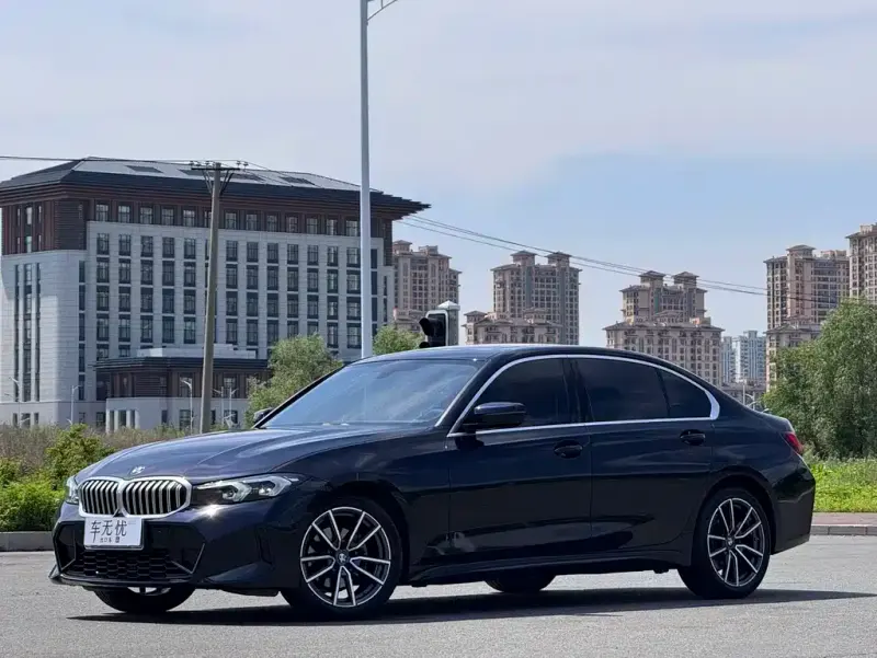 BMW 3 Series, 2023