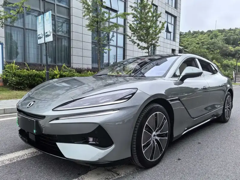 Denza Z9GT, 2025