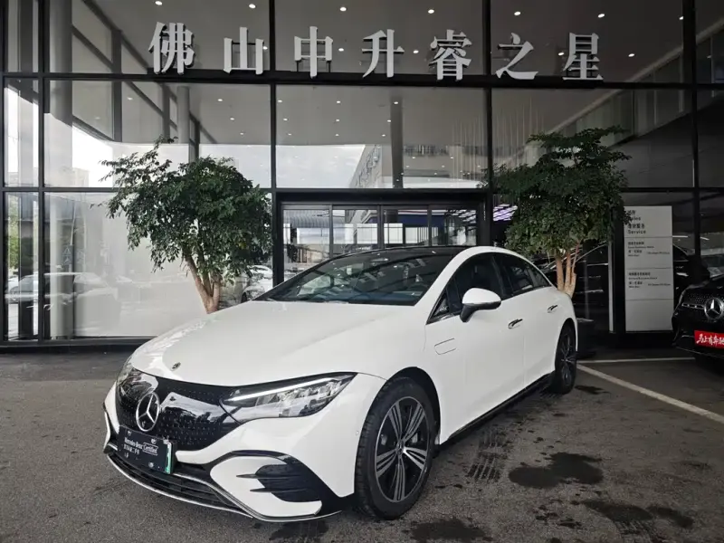 Mercedes-Benz EQE, 2025