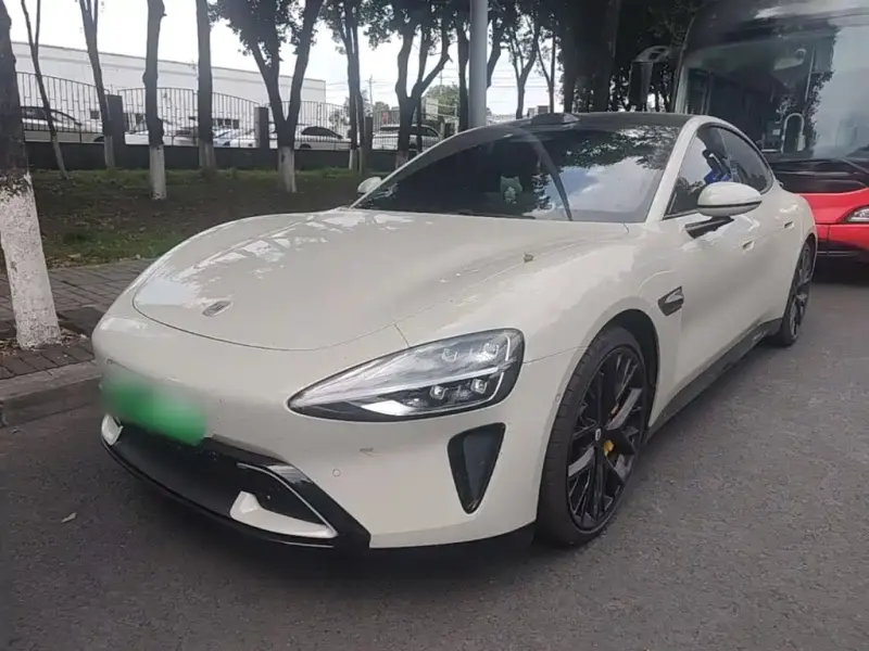 Xiaomi SU7, 2025