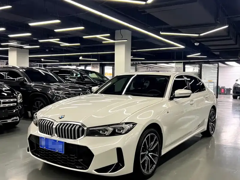 BMW 3 Series, 2023