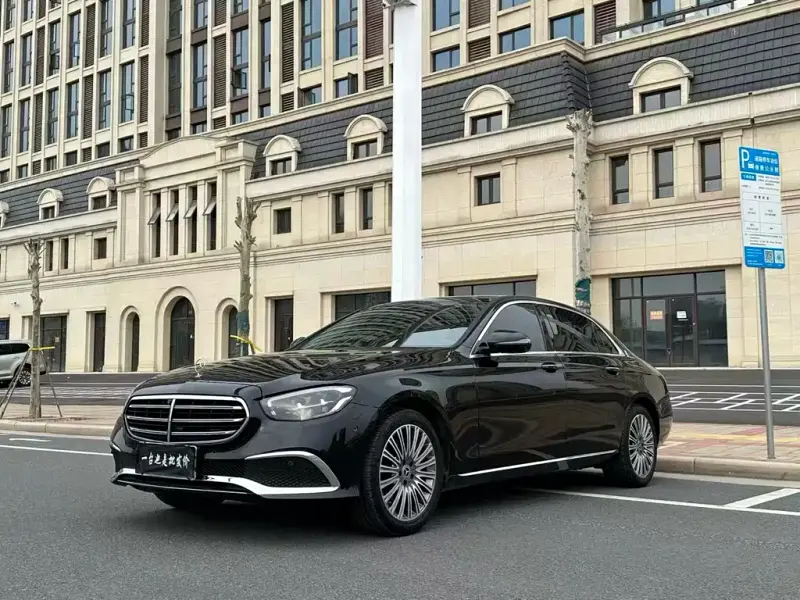 Mercedes-Benz E-Class, 2022