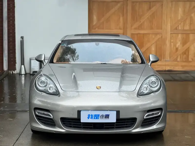 Porsche Panamera, 2010
