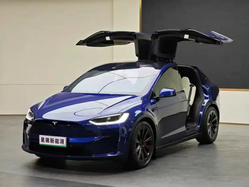 Tesla Model X, 2023