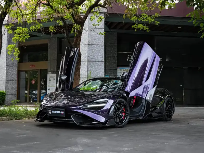 McLaren 720S, 2020
