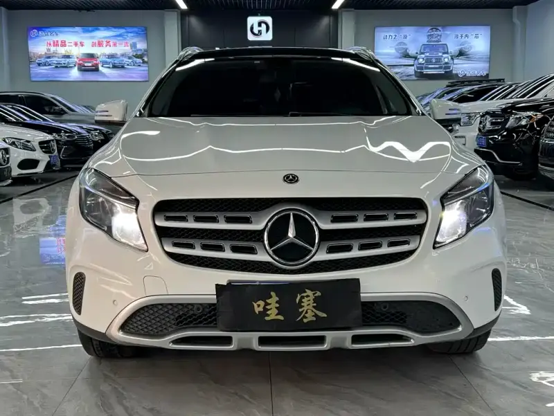 Mercedes-Benz GLA, 2019
