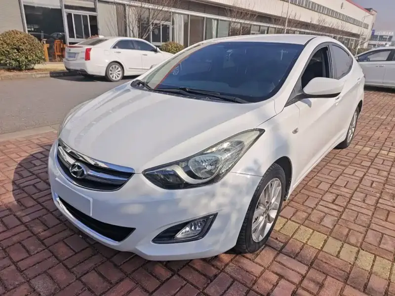 Hyundai Elantra Langdong, 2015