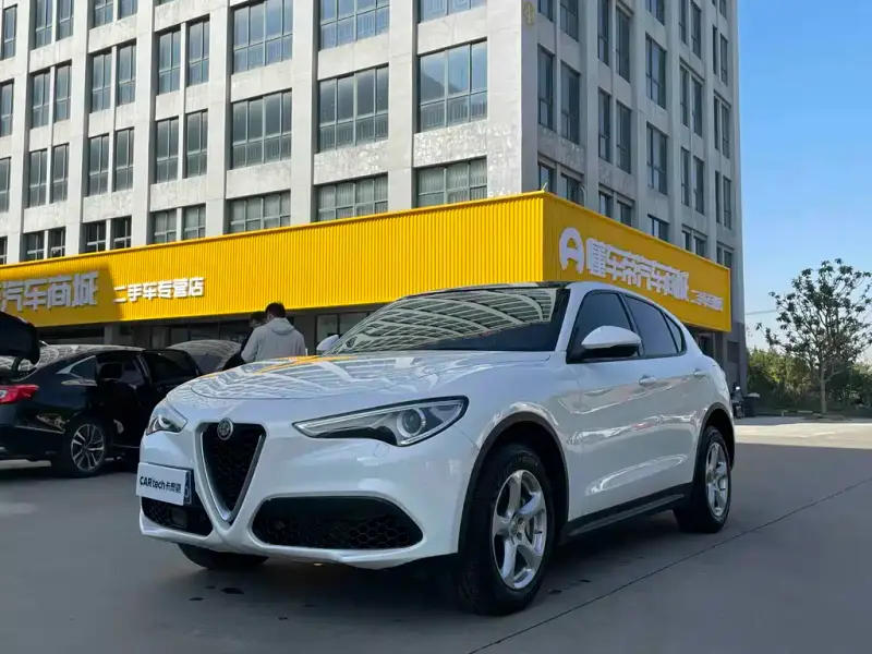Alfa Romeo Stelvio, 2019