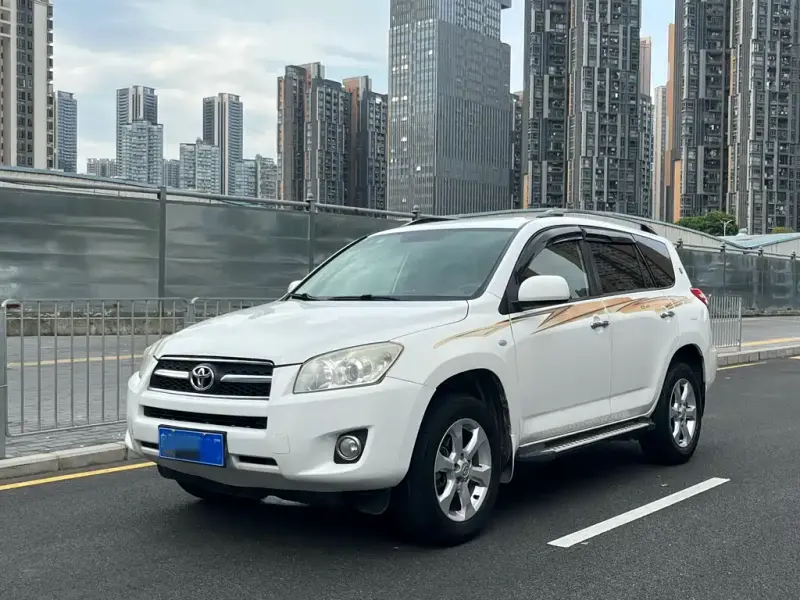 Toyota RAV4, 2013