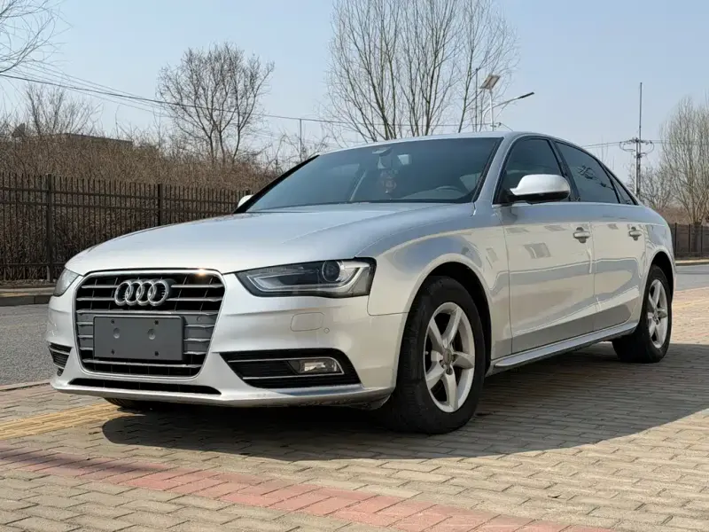 Audi A4L, 2014