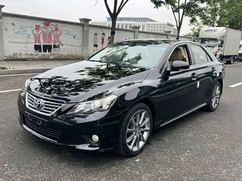 Toyota Reiz, 2013