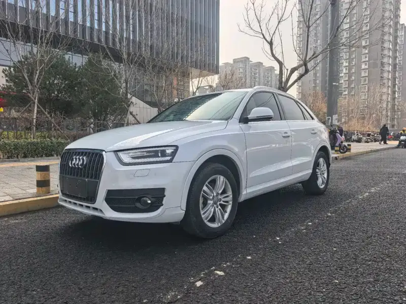 Audi Q3, 2013