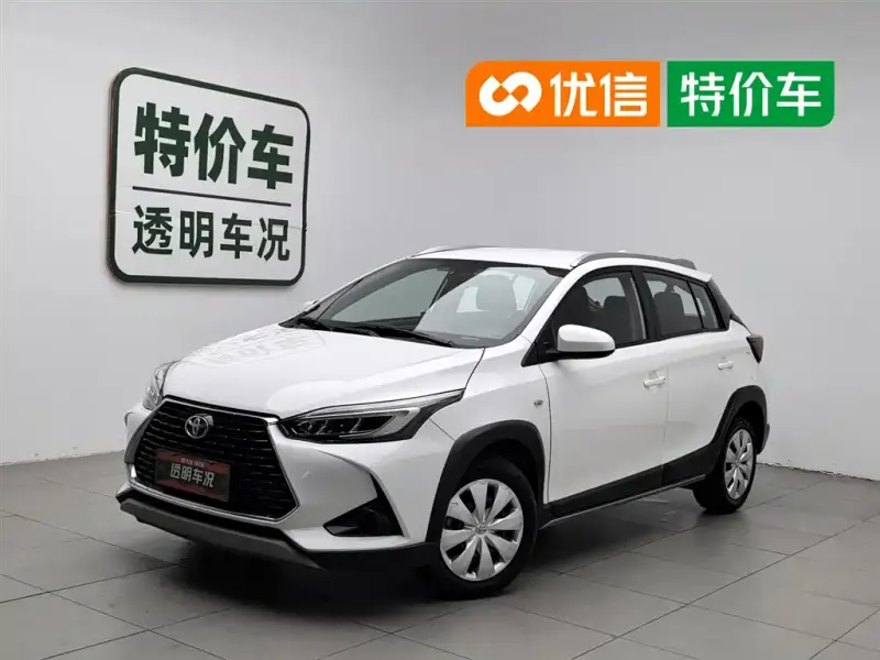 Toyota Yaris L, 2023