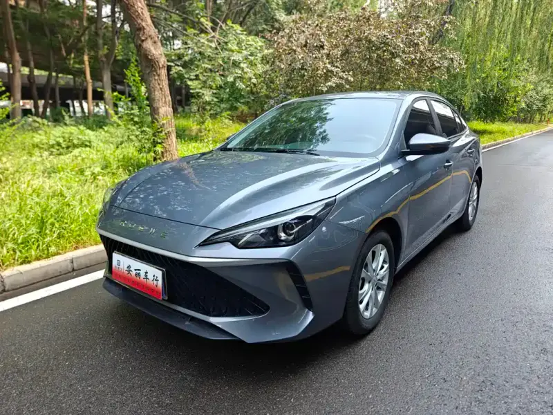 Roewe i5, 2025